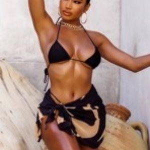 HOT!!!  Gorgeous 3-piece green/tan bikini and wrap NEW!